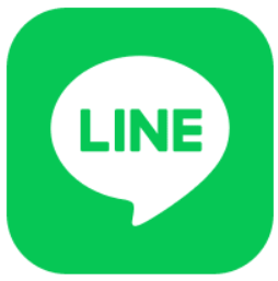 タイ・バンコクの雨季、スコール。子ども服、赤ちゃん服