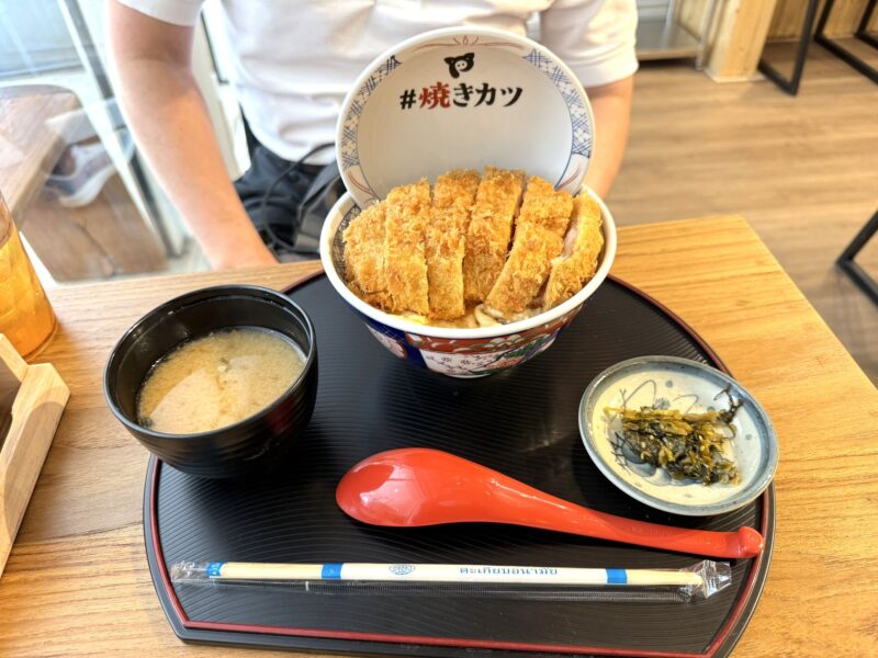 焼きカツ、YAKIKATSU、タイ飲食店開業、タイ飲食業、和食、日本食、バンコク飲食店